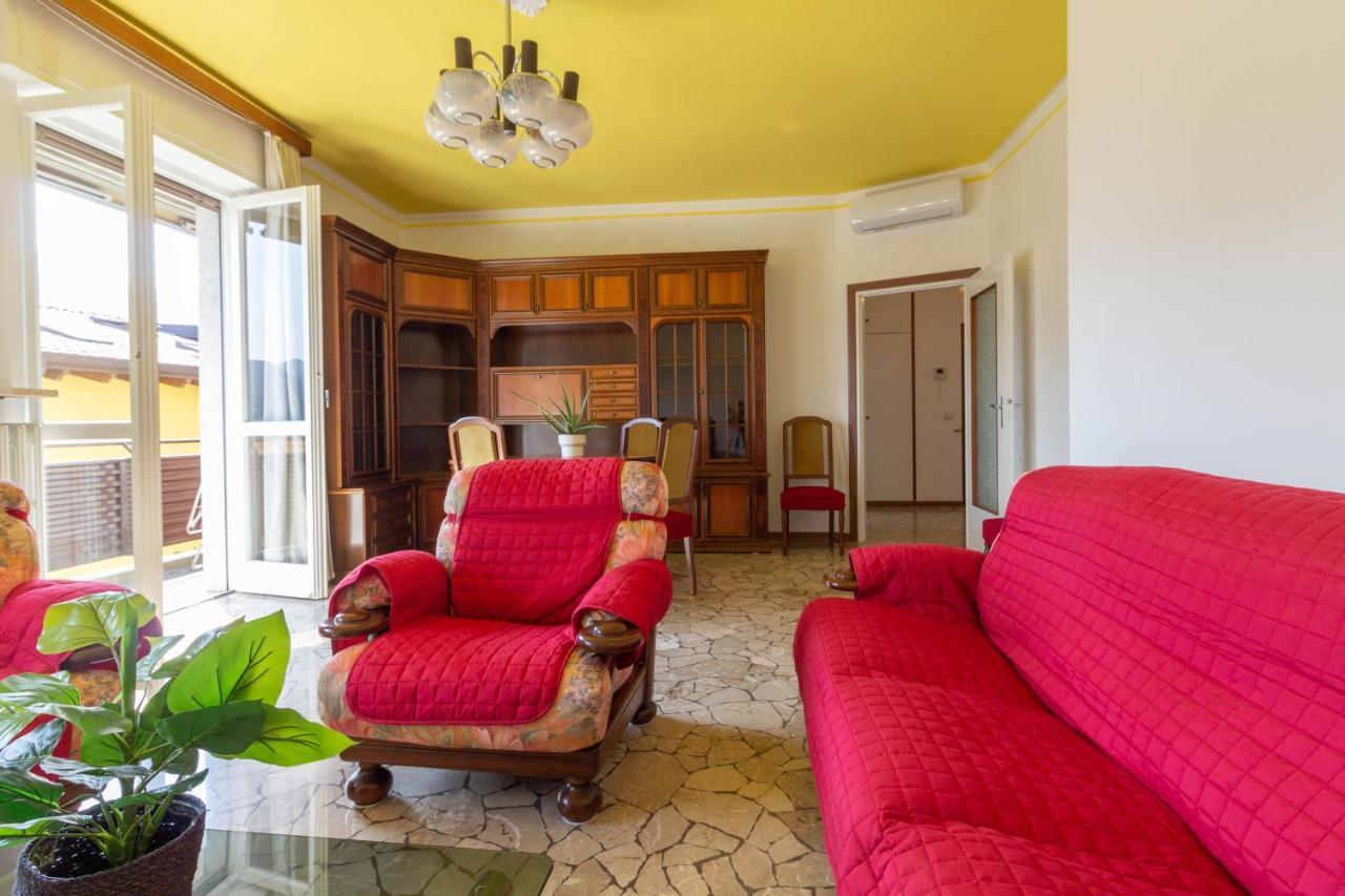 Mamma Ciccia Holiday Home - Casa Imperia Mandello del Lario Eksteriør bilde