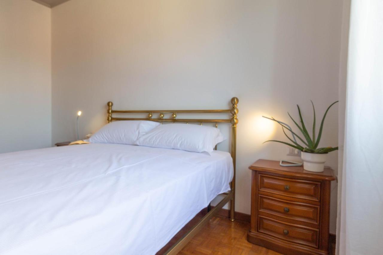 Mamma Ciccia Holiday Home - Casa Imperia Mandello del Lario Eksteriør bilde