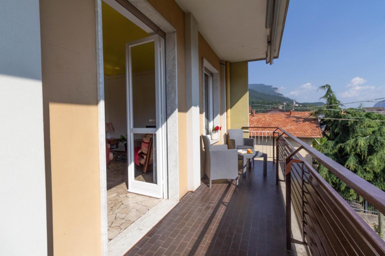 Mamma Ciccia Holiday Home - Casa Imperia Mandello del Lario Eksteriør bilde